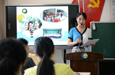 长二小：开展“树师德师风，做最美教师”主题演讲活动