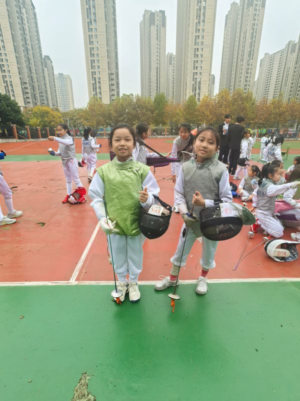 长二剑童参加“奔跑吧·少年”2024年庐阳区中小学生击剑比赛取得佳绩